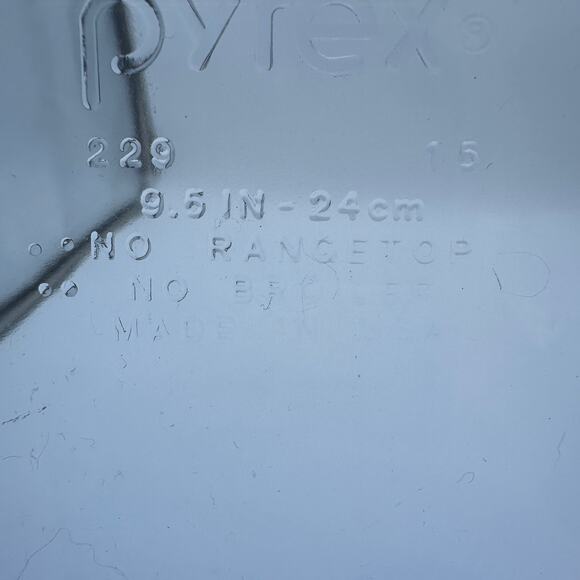 Vintage Pie Plate Pyrex Cobalt Blue 229 11 inch Scalloped Deep Dish - Picture 4 of 5